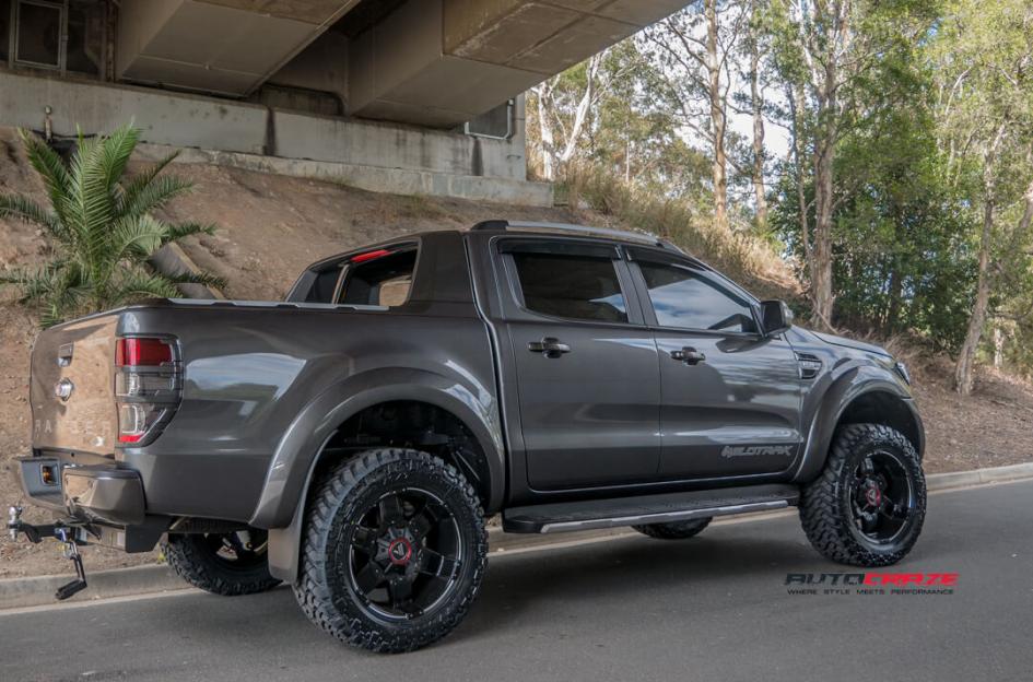 FORD RANGER AB811 SATIN BLACK GLOSS INSERTS